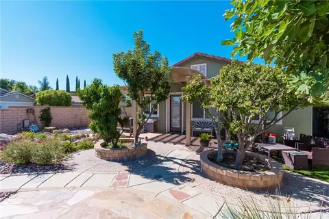 Exterior - 368 Shining Rock, Beaumont, CA 92223 photo 5 of 8