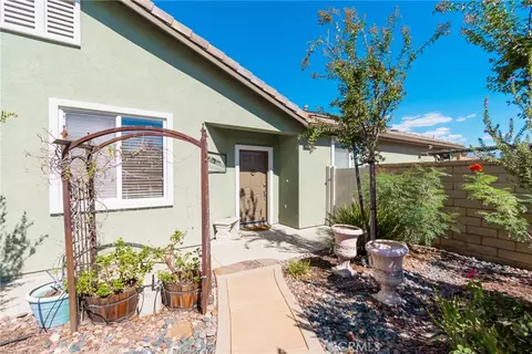 Exterior - 368 Shining Rock, Beaumont, CA 92223 photo 7 of 8