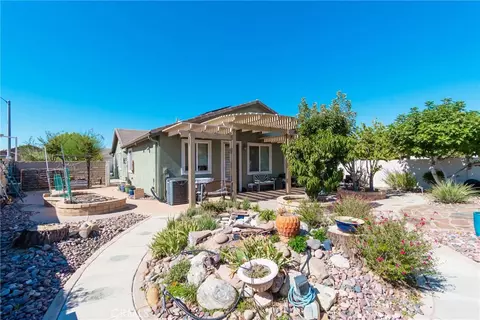 Exterior - 368 Shining Rock, Beaumont, CA 92223 photo 4 of 8