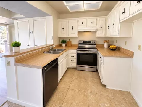 2265 Bradford #416, Highland, CA 92346 photo 3