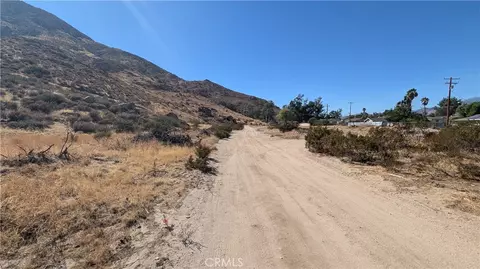 9 Helen Rd, Cabazon, CA 92230 photo 2