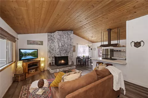 Living - 448 Quail, Big Bear Lake, CA 92315 photo 1 of 4