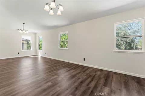 Living - 976 Hemingway, Corona, CA 92878 photo 5 of 5