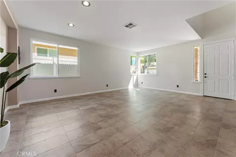Living - 976 Hemingway, Corona, CA 92878 photo 1 of 5