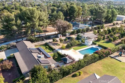 View/Area - 2160 John, Riverside, CA 92503 photo 9 of 10