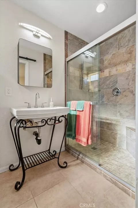 Bath - 2160 John, Riverside, CA 92503 photo 6 of 6