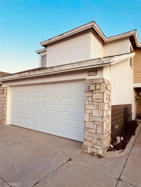 14239 Long View Dr, Fontana, CA 92337