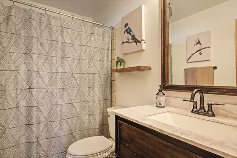 Bath - 27332 Pinewood, Lake Arrowhead, CA 92352 photo 2 of 3