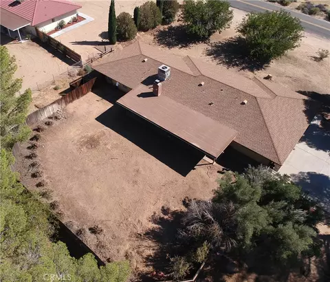 View/Area - 19430 Tomahawk Rd, Apple Valley, CA 92307 photo 5 of 9