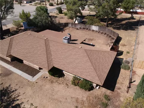 View/Area - 19430 Tomahawk Rd, Apple Valley, CA 92307 photo 4 of 9
