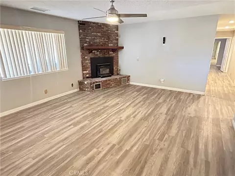 Living - 19430 Tomahawk Rd, Apple Valley, CA 92307 photo 1 of 3