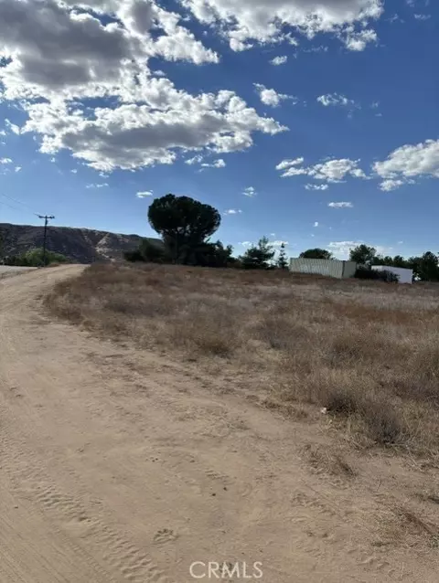0 289-240-055, Perris, CA 92570 photo 3