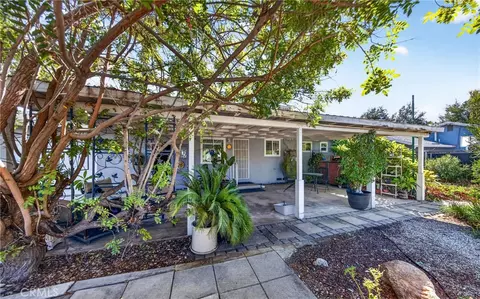 Exterior - 1417 Berkeley Dr, Redlands, CA 92374 photo 2 of 7