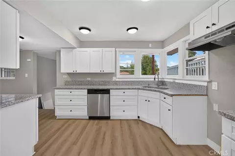 Kitchen - 2050 E Oakland Ave, Hemet, CA 92544 photo 1 of 3