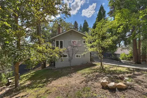 Exterior - 230 Shasta, Lake Arrowhead, CA 92352 photo 8 of 11