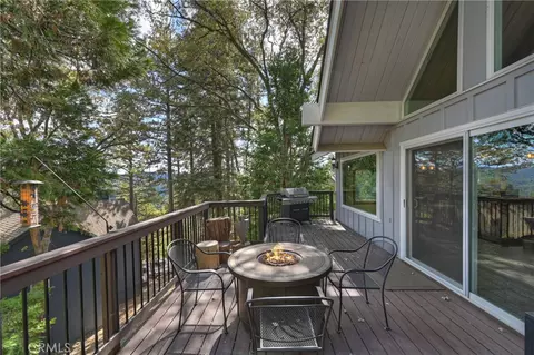 Exterior - 230 Shasta, Lake Arrowhead, CA 92352 photo 5 of 11
