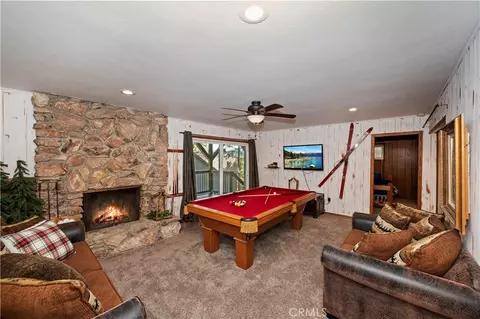 Living - 230 Shasta, Lake Arrowhead, CA 92352 photo 5 of 5
