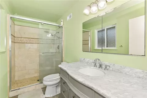 Bath - 4377 Newby, Riverside, CA 92505 photo 2 of 2