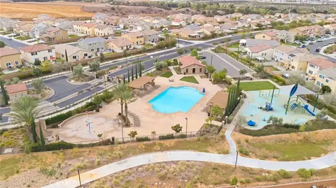 View/Area - 36918 Arezzo Ct, Beaumont, CA 92223 photo 2 of 4