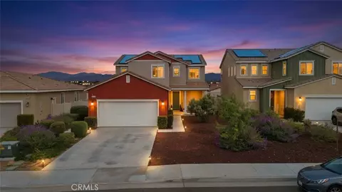 Exterior - 36918 Arezzo Ct, Beaumont, CA 92223 photo 2 of 9