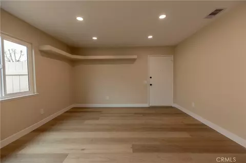 581 W Alton #G, Santa Ana, CA 92707