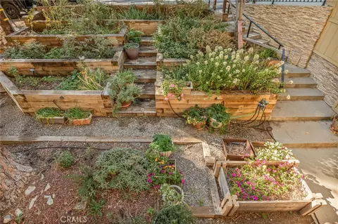 Exterior - 31482 Overhill Dr, Running Springs, CA 92382 photo 7 of 11