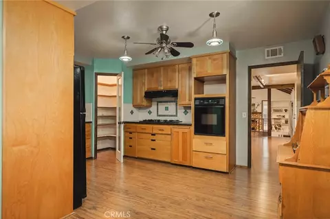 Kitchen - 31482 Overhill Dr, Running Springs, CA 92382 photo 1 of 2