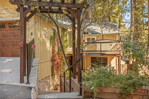 Exterior - 31482 Overhill Dr, Running Springs, CA 92382 photo 2 of 11