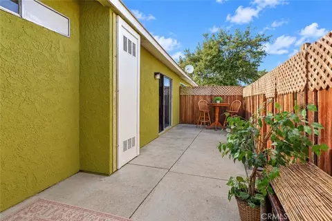 Exterior - 17450 Sequoia, Hesperia, CA 92345 photo 4 of 5