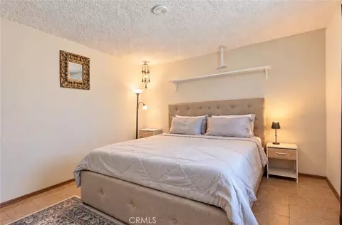 Bedroom - 17450 Sequoia, Hesperia, CA 92345 photo 4 of 4