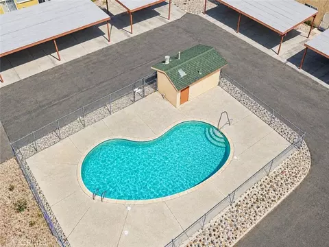 Exterior - 17450 Sequoia, Hesperia, CA 92345 photo 5 of 5