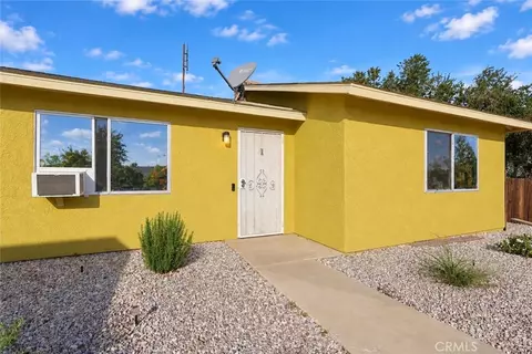 Exterior - 17450 Sequoia, Hesperia, CA 92345 photo 2 of 5