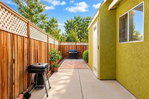 Exterior - 17450 Sequoia, Hesperia, CA 92345 photo 3 of 5