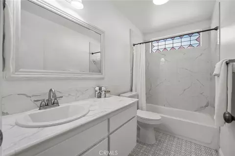Bath - 803 E Palm Ave, Redlands, CA 92374 photo 1 of 3
