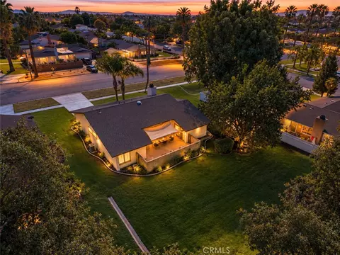 View/Area - 803 E Palm Ave, Redlands, CA 92374 photo 1 of 12