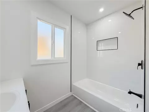 Bath - 315 W Cedar St, Compton, CA 90220 photo 2 of 3