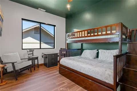 Bedroom - 807 Cameron Dr, Big Bear Lake, CA 92315 photo 12 of 13
