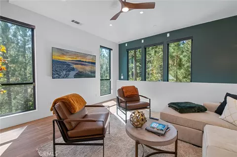 Living - 807 Cameron Dr, Big Bear Lake, CA 92315 photo 1 of 4