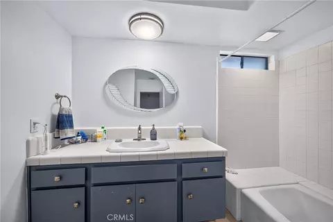 Bath - 1457 Bella Vis, Redlands, CA 92373 photo 2 of 2