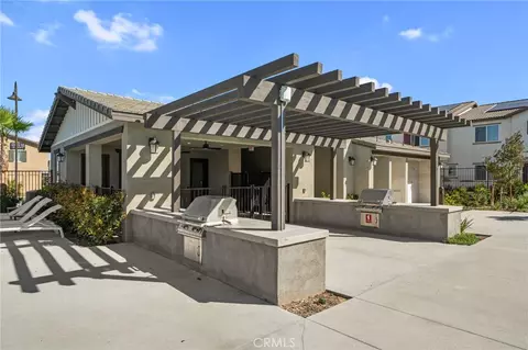 Exterior - 7149 Olive Grv, Riverside, CA 92507 photo 6 of 6