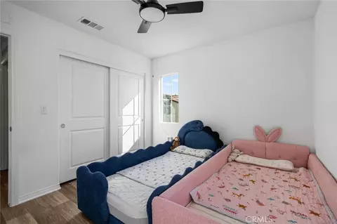 Bedroom - 7149 Olive Grv, Riverside, CA 92507 photo 5 of 5