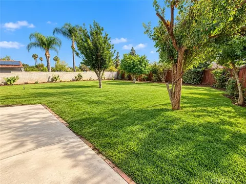 Exterior - 9836 Bolton Ave, Riverside, CA 92503 photo 2 of 5