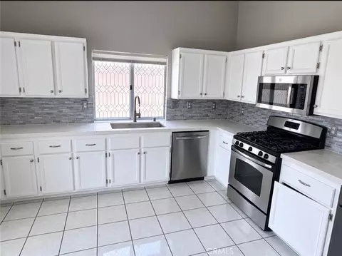 767 View Ln, Corona, CA 92881 photo 4