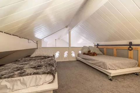Bedroom - 719 Pine, Sugarloaf, CA 92386 photo 7 of 7