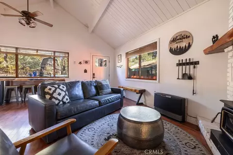 Living - 719 Pine, Sugarloaf, CA 92386 photo 1 of 3