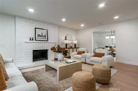 Living - 1837 Ayers Way, Burbank, CA 91501 photo 1 of 4