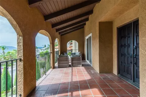 Exterior - 1837 Ayers Way, Burbank, CA 91501 photo 3 of 6