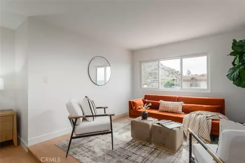 Living - 1837 Ayers Way, Burbank, CA 91501 photo 4 of 4