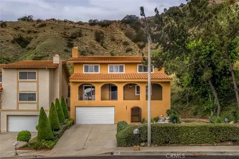 Exterior - 1837 Ayers Way, Burbank, CA 91501 photo 2 of 6