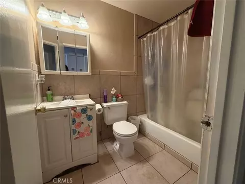 Bath - 324 3rd, Soledad, CA 93960 photo 1 of 1